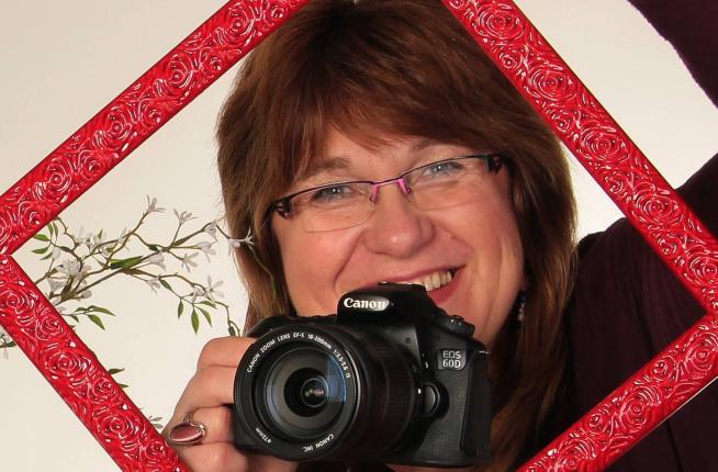 Sibylle Haak mit Kamera